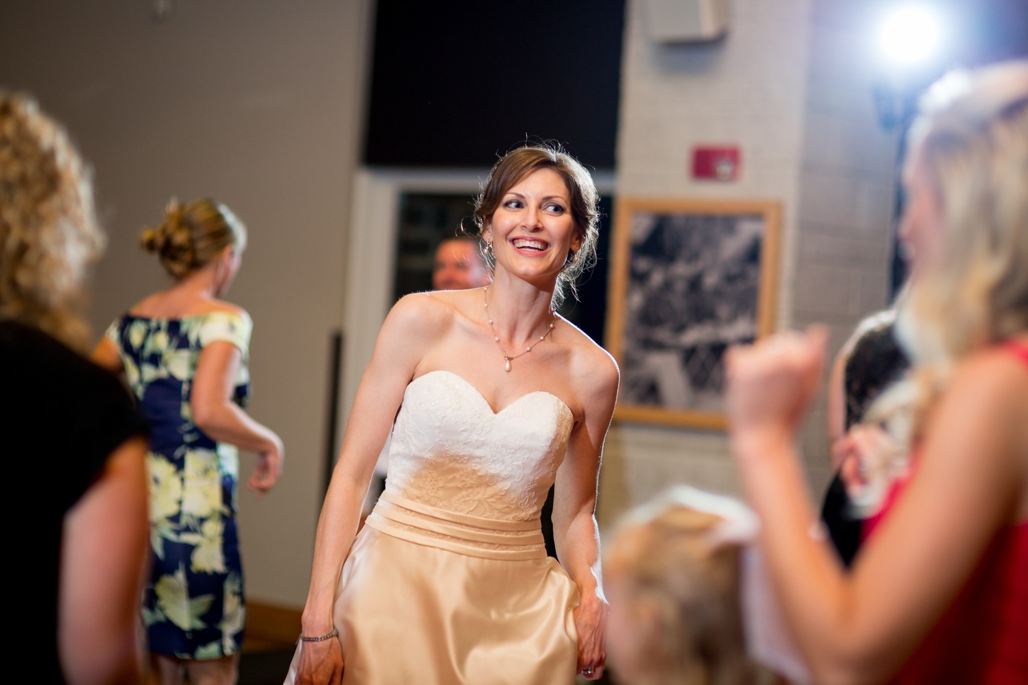 gettysburg-wedding-photography-train-station-museum-and-vistors-center-wedding-photography-gettysburg-museum-and-visitor-center